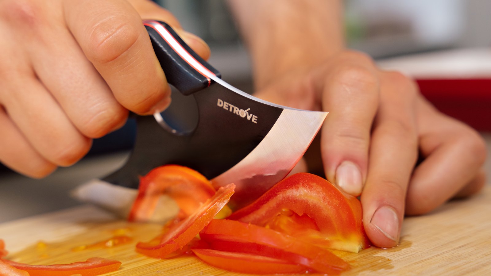 Bell pepper sliced clean